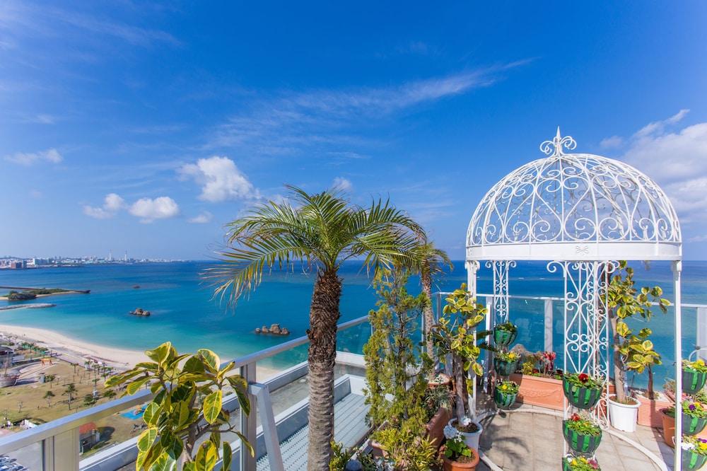 Beachside Condominium Chatan Exterior foto
