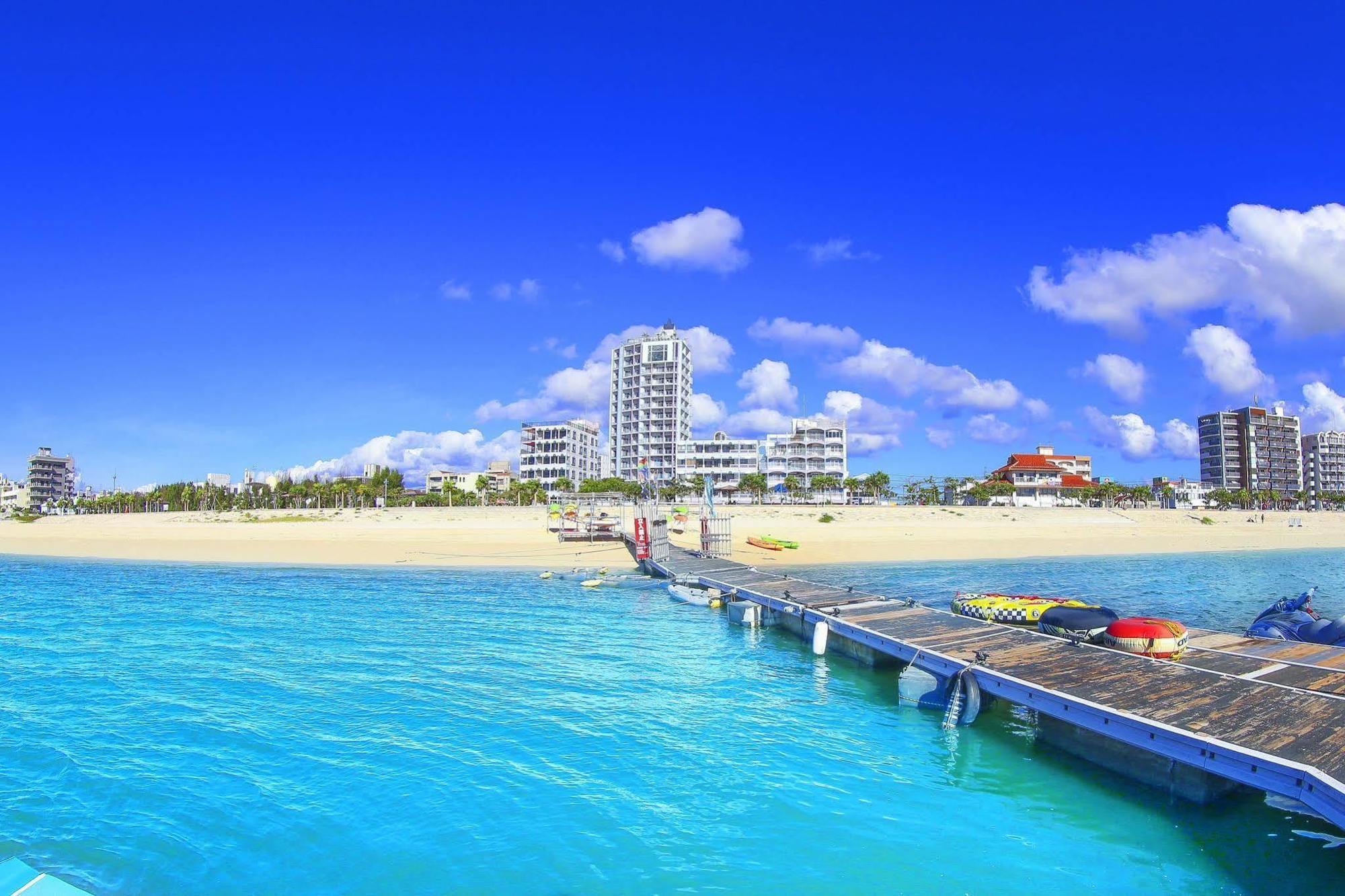 Beachside Condominium Chatan Exterior foto
