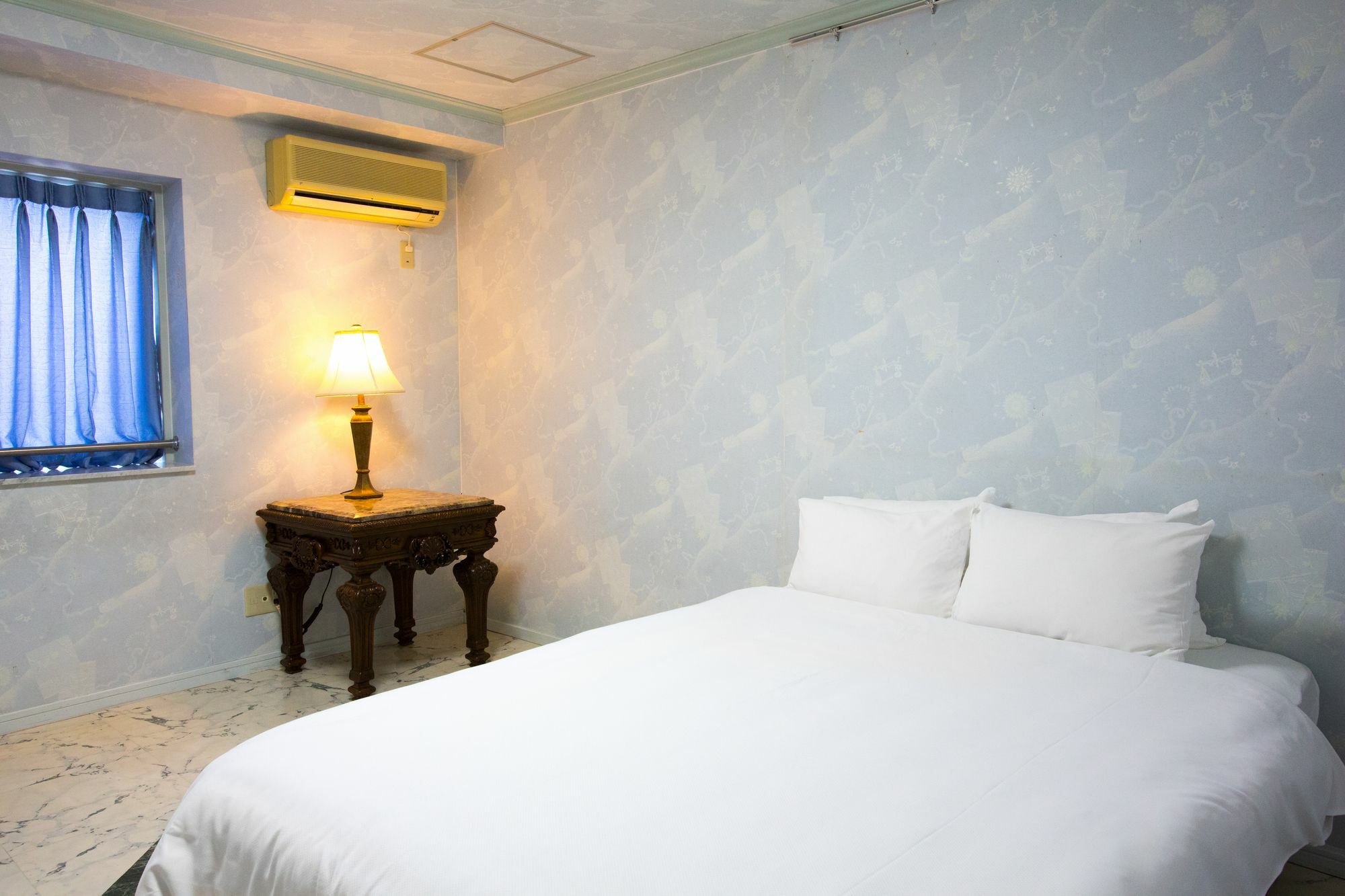 Beachside Condominium Chatan Exterior foto