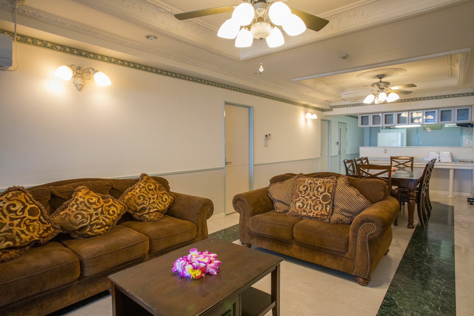 Beachside Condominium Chatan Exterior foto